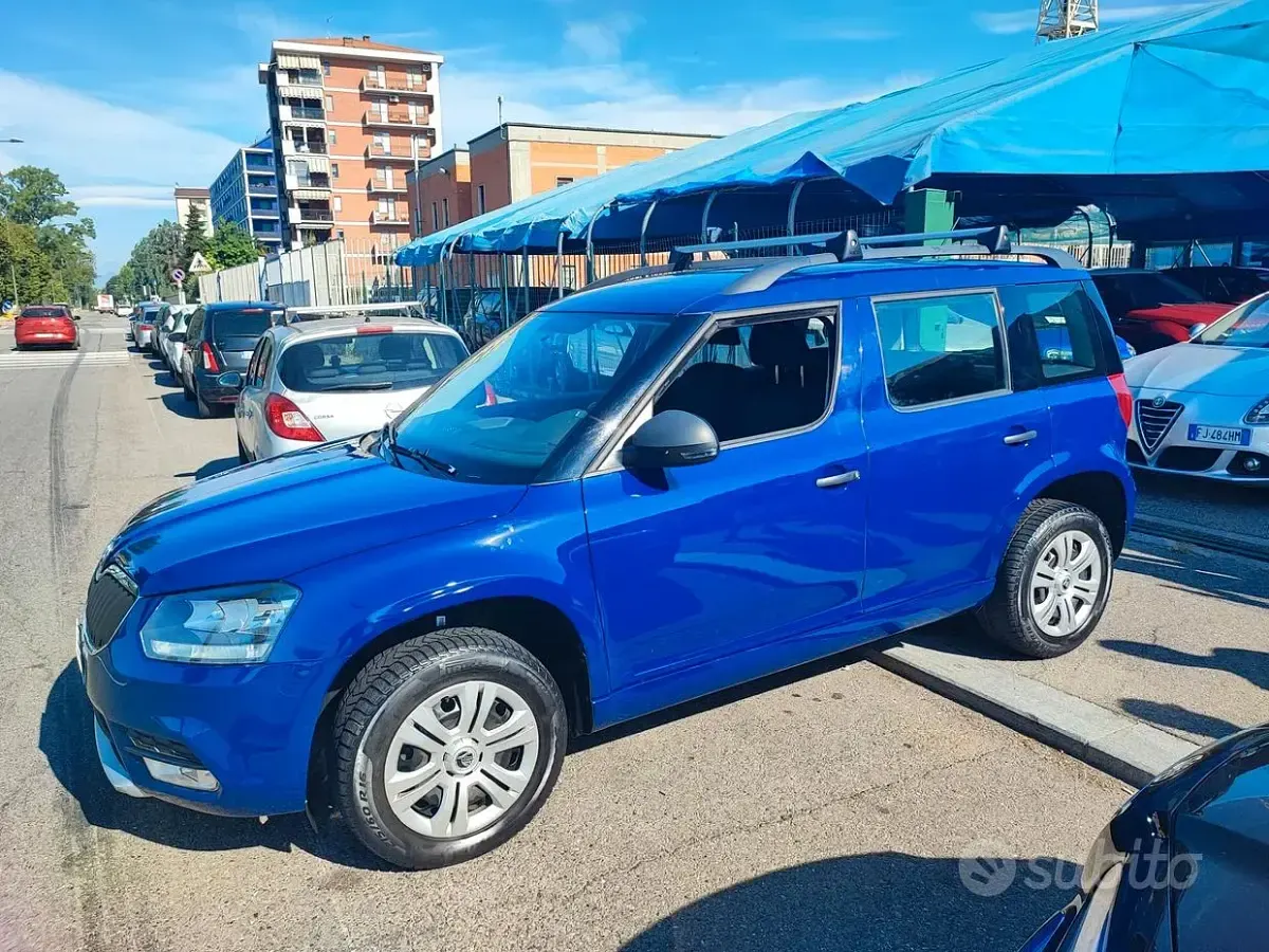 Usata Skoda Yeti Elegance 105 CV (77 kW) 2014 Blu SUV