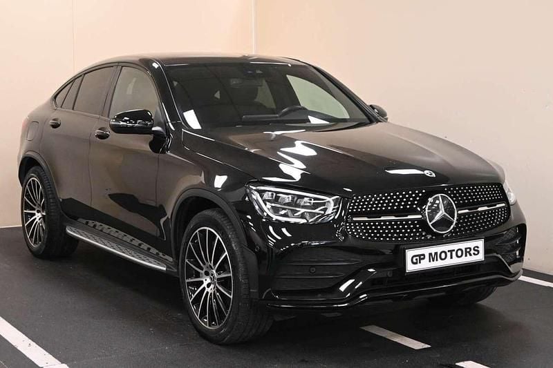 Nero Usata 2022 Mercedes GLC300e Premium Coupé | 47.900 € (Buon prezzo) - Immagine 1/4