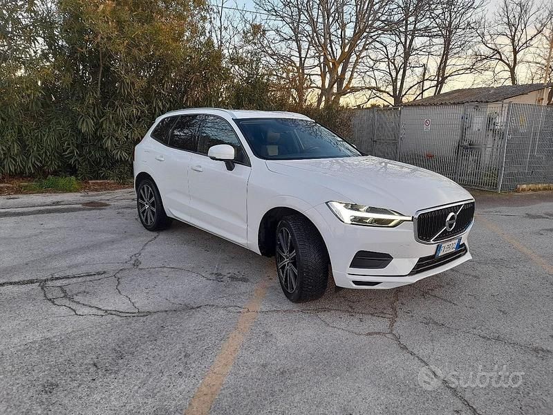 Usata Volvo XC60 Momentum 150 CV (110 kW) 2019 Bianco SUV