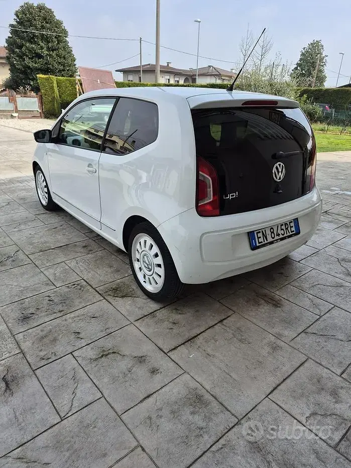 Usata VW up! 60 CV (44 kW) 2012 Utilitaria