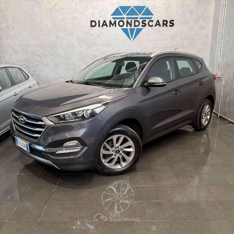 Usata Hyundai Tucson Comfort 132 CV (97 kW) 2015 Grigio SUV