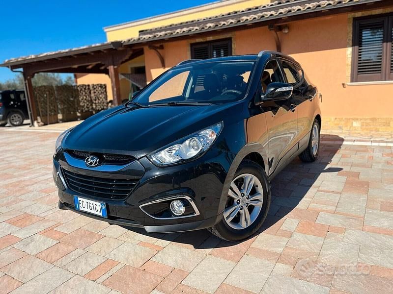 Nero Usata 2010 Hyundai ix35 Comfort SUV | 7599 € (Buon prezzo) - Immagine 1/4