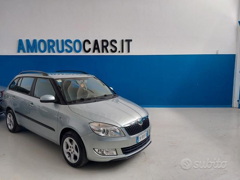 Verde Usata 2011 Skoda Fabia Style Due volumi | 4300 € (Cara) - Immagine 1/4