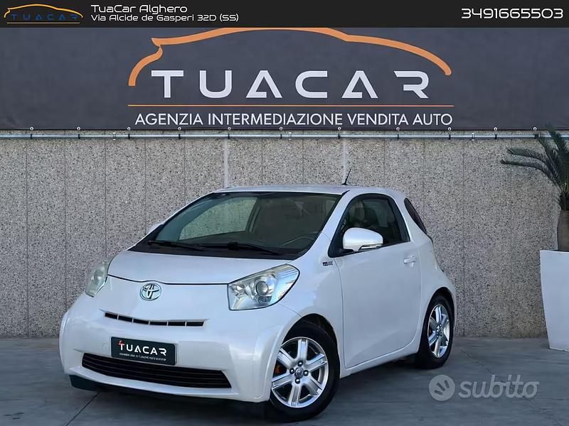 Usata Toyota iQ 67 CV (49 kW) 2009 Bianco Utilitaria