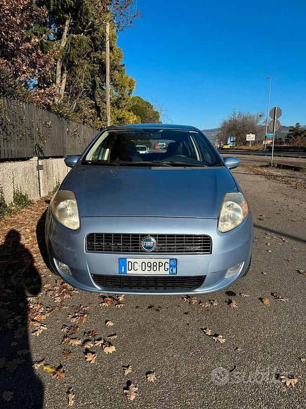 Usata Fiat Grande Punto 2006 Blu Utilitaria