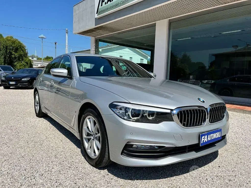 Begagnad BMW 530e iPerformance 184 HK (135 kW) 2018 Grå Sedan