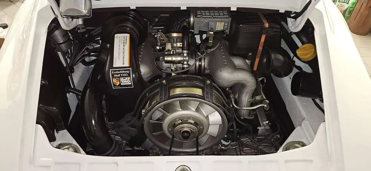 Usata Porsche 911 Carrera Cabriolet 231 CV (169 kW) 1985 Bianco Cabrio