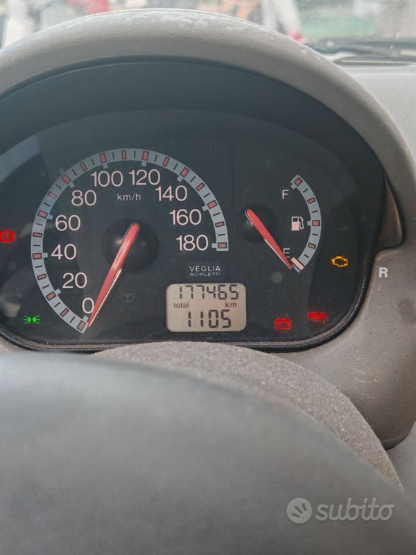 Usata Fiat 600 54 CV (39 kW) 2007 Nero Utilitaria