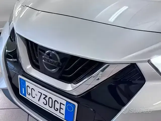 Usata Nissan Micra 101 CV (74 kW) 2020 Grigio Utilitaria
