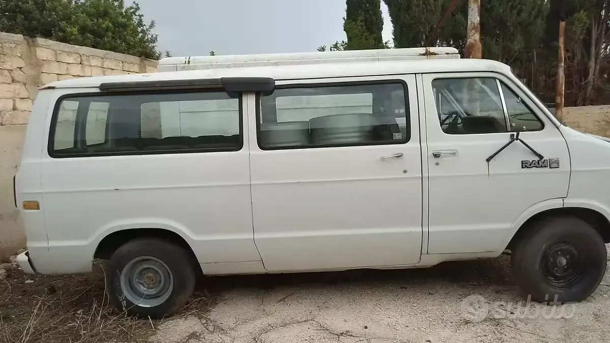 Usata Dodge Custom 1980 SUV