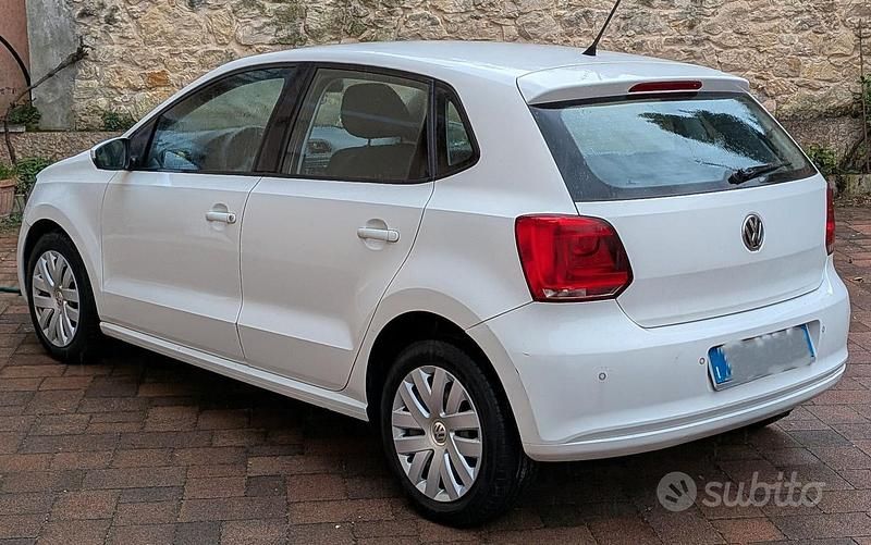 Usata VW Polo Trendline 75 CV (55 kW) 2011 Bianco Utilitaria