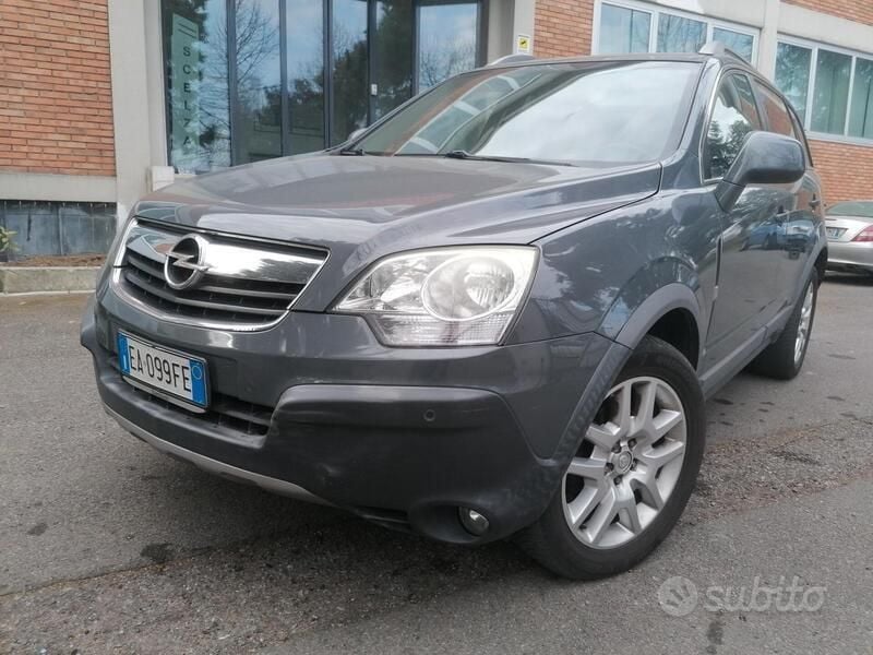 Grigio Usata 2009 Opel Antara Edition+ SUV | 3500 € (Buon prezzo) - Immagine 1/4