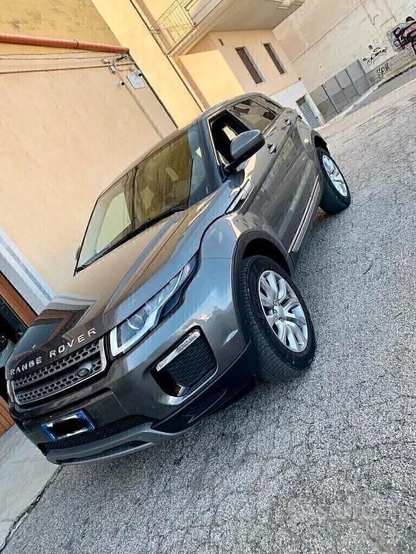 Usata Land Rover Range Rover evoque 150 CV (110 kW) 2018 Grigio Berlina