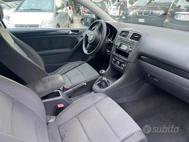 Usata VW Golf VI Trendline 102 CV (75 kW) 2009 Nero Utilitaria
