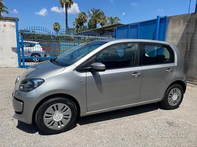 Usata VW up! 68 CV (50 kW) 2015 Argento Utilitaria