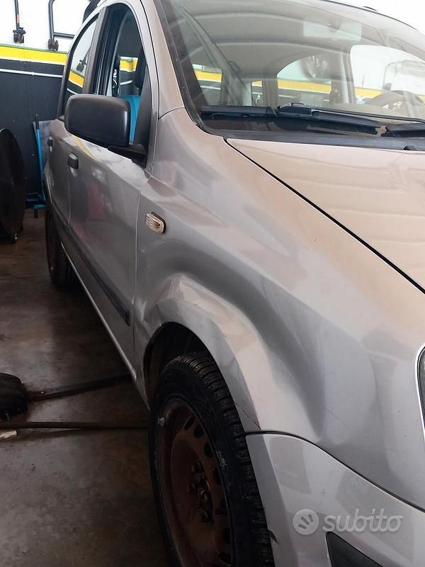 Usata Fiat Panda 2004 Grigio Utilitaria