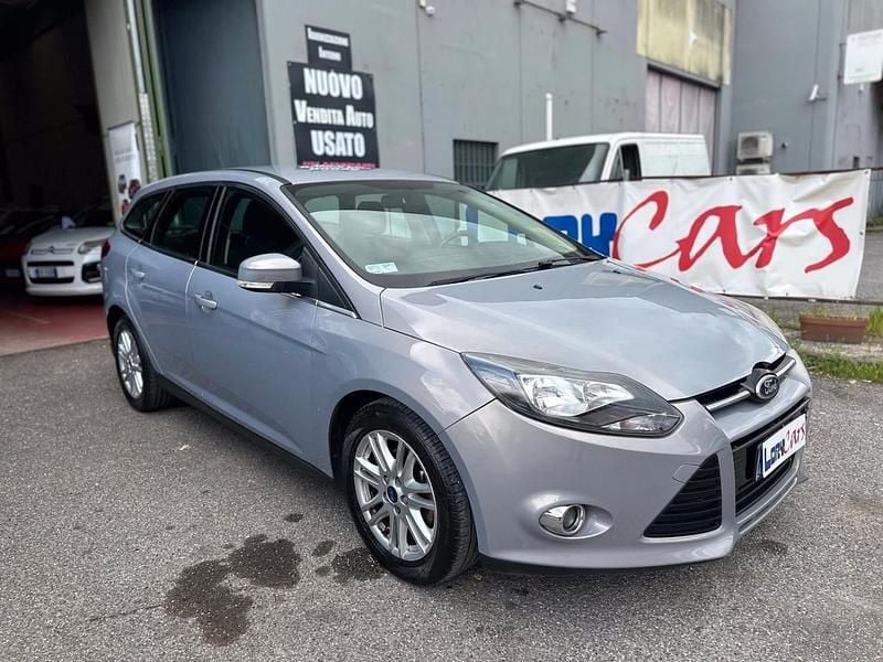 Usata Ford Focus Titanium 115 CV (84 kW) 2012 Grigio Berlina