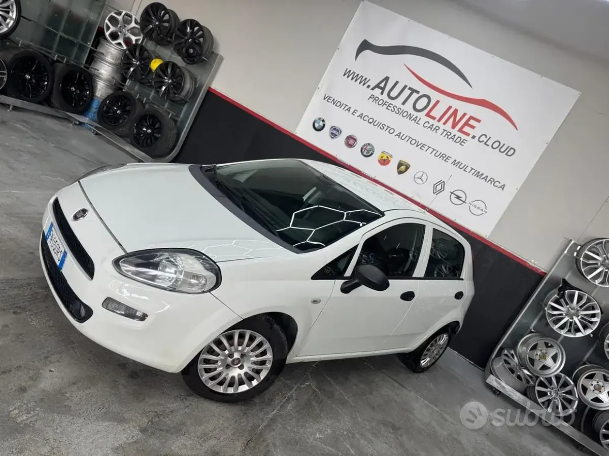 Usata Fiat Punto 95 CV (69 kW) 2018 Utilitaria