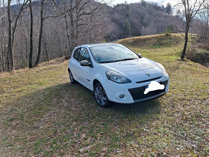 Usata Renault Clio IV 90 CV (66 kW) 2012 Bianco
