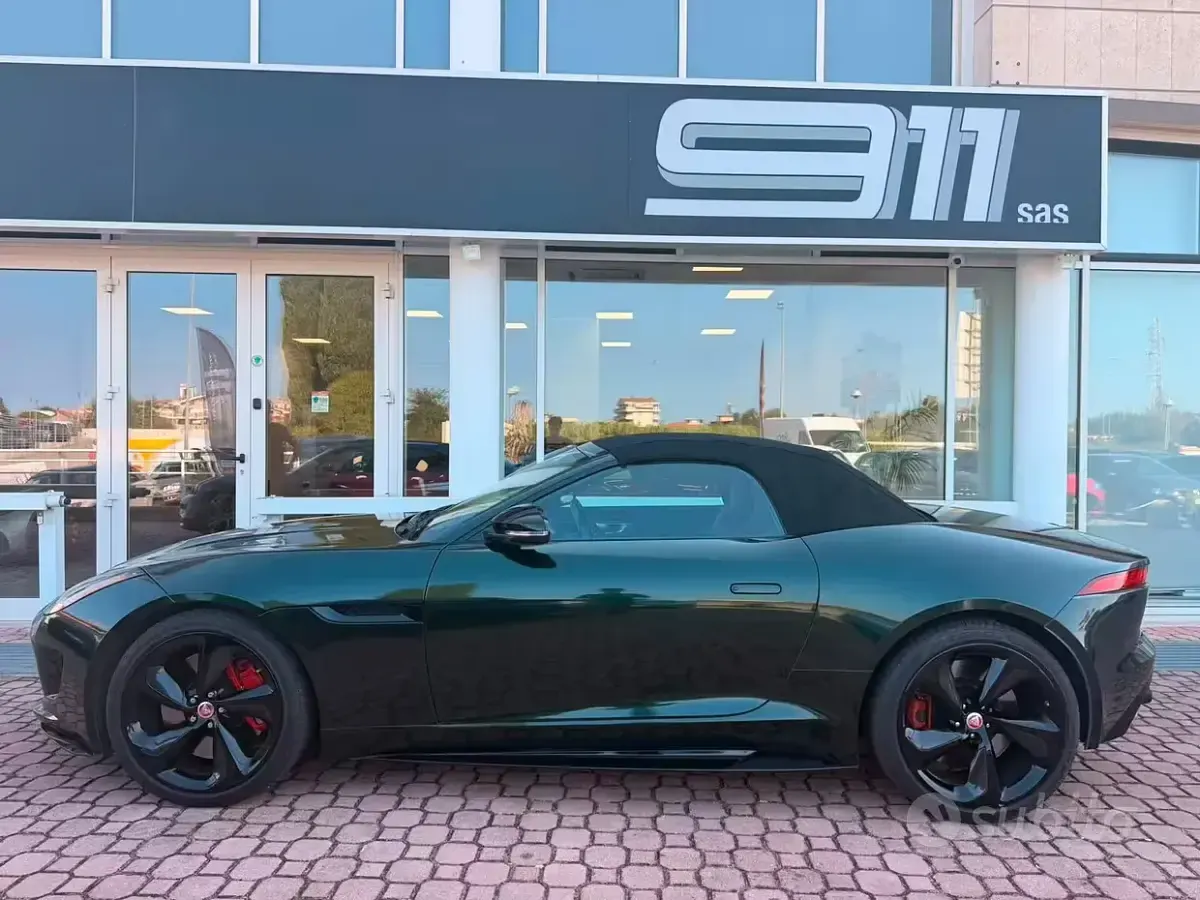 Usata Jaguar F-Type R 551 CV (405 kW) 2016 Verde british racing green Cabrio