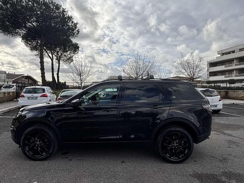 Usata Land Rover Discovery Sport HSE Luxury 150 CV (110 kW) 2017 Total black SUV
