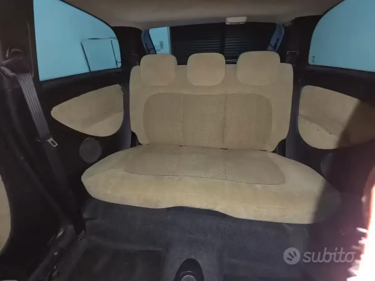 Usata Lancia Ypsilon 69 CV (50 kW) 2005 Blu Utilitaria