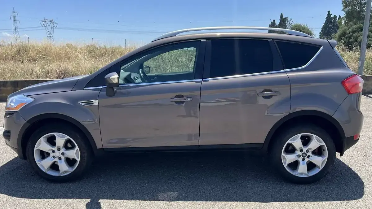 Usata Ford Kuga Titanium 140 CV (102 kW) 2012 SUV