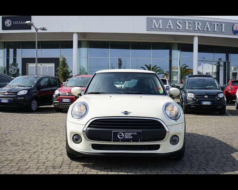 Usata Mini ONE 75 CV (55 kW) 2020 Bianco Utilitaria