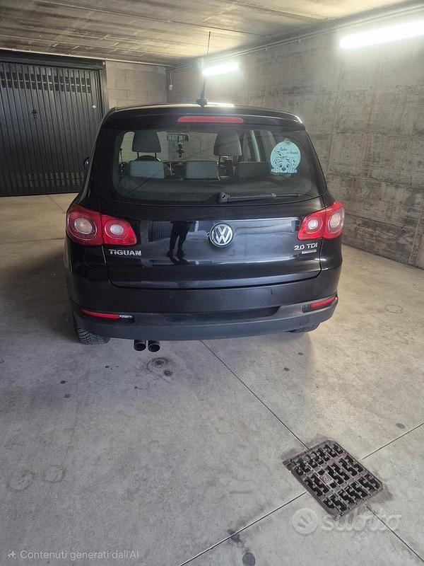 Usata VW Tiguan Trendline 140 CV (102 kW) 2011 Nero SUV