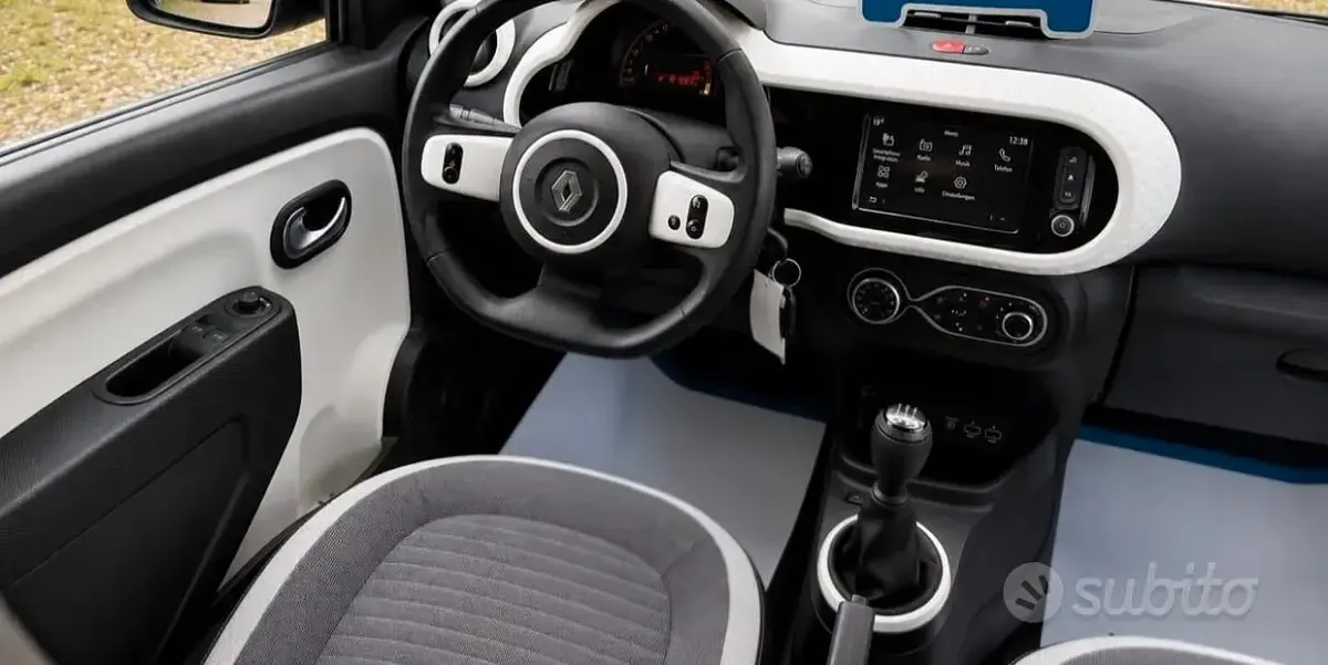 Usata Renault Twingo Equilibre 65 CV (47 kW) 2023 Bianco Utilitaria