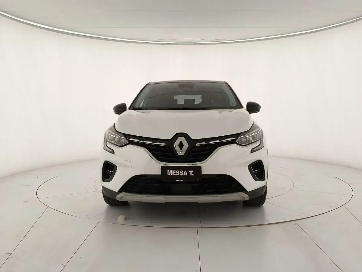 Second-hand Renault Captur Techno 145 CP (106 kW) 2025 Alb SUV