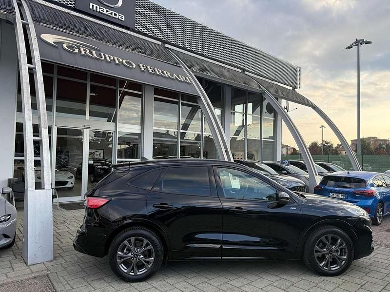 Usata Ford Kuga ST-Line 120 CV (88 kW) 2024 Nero SUV