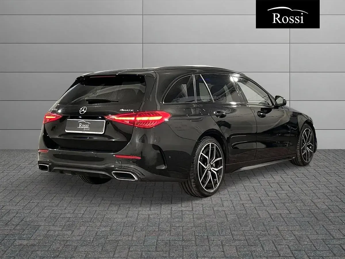 Usata Mercedes 220 Premium 200 CV (147 kW) 2022 Nero metallizzato Station wagon