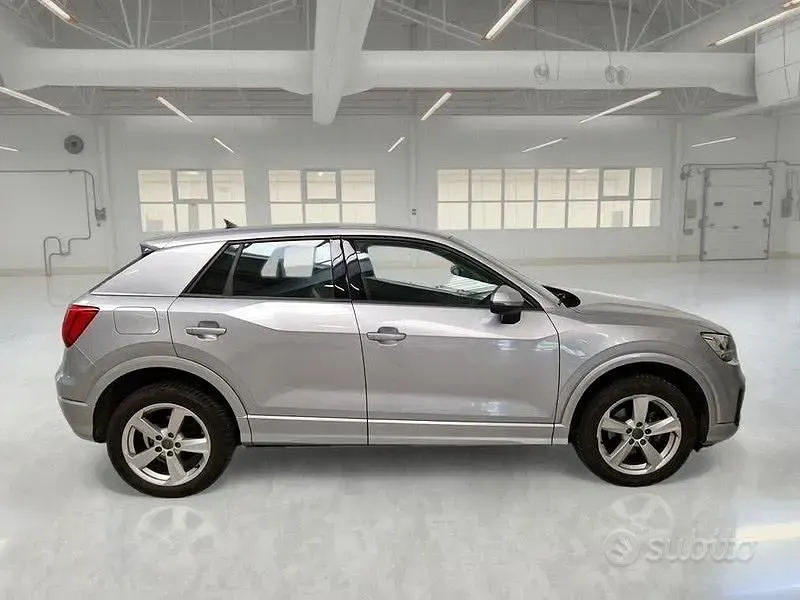 Usata Audi Q2 Admired 115 CV (84 kW) 2020 Grigio SUV