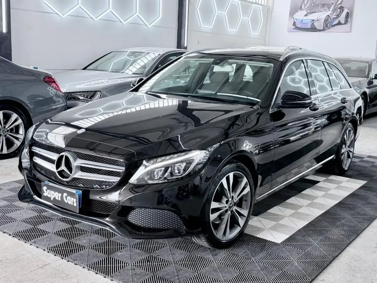 Usata Mercedes 220 169 CV (124 kW) 2018 Oro Station wagon