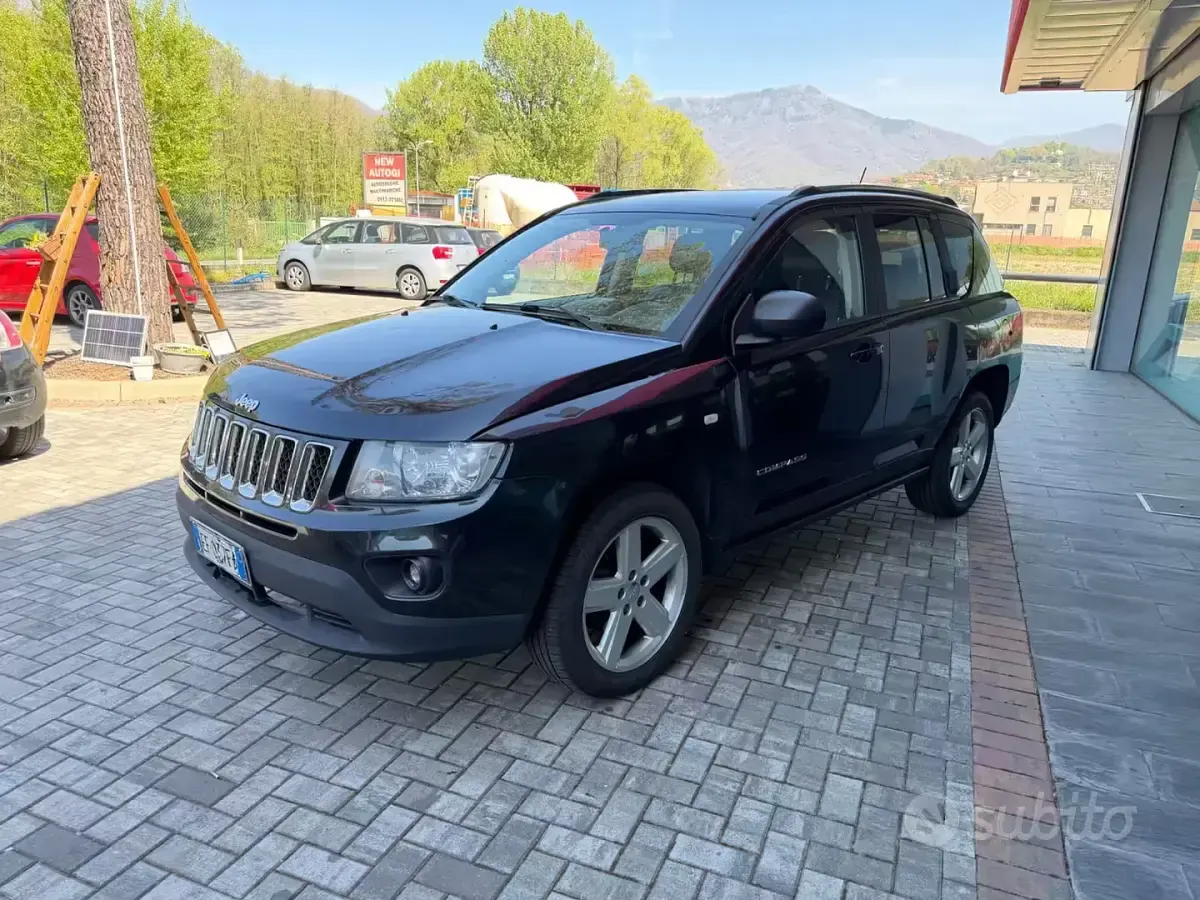 Usata Jeep Compass Limited 163 CV (119 kW) 2011 Nero SUV