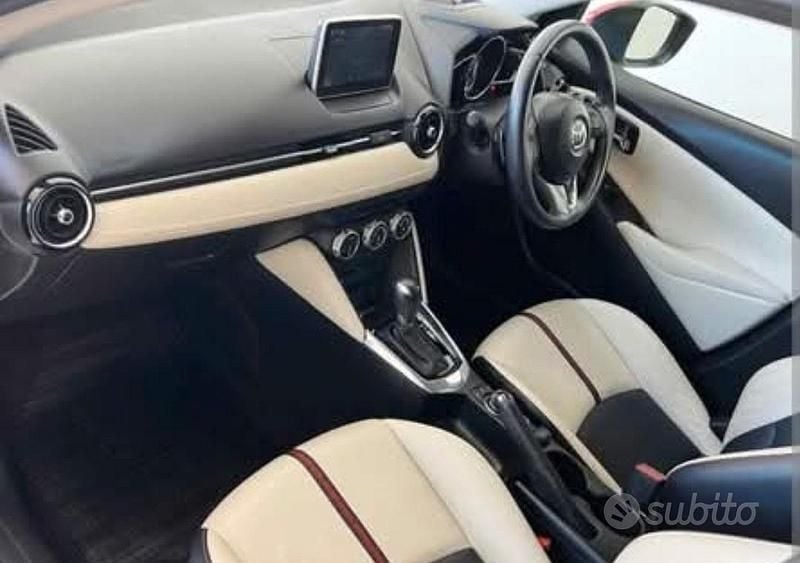 Usata Mazda 2 Active 2015 Bianco Utilitaria