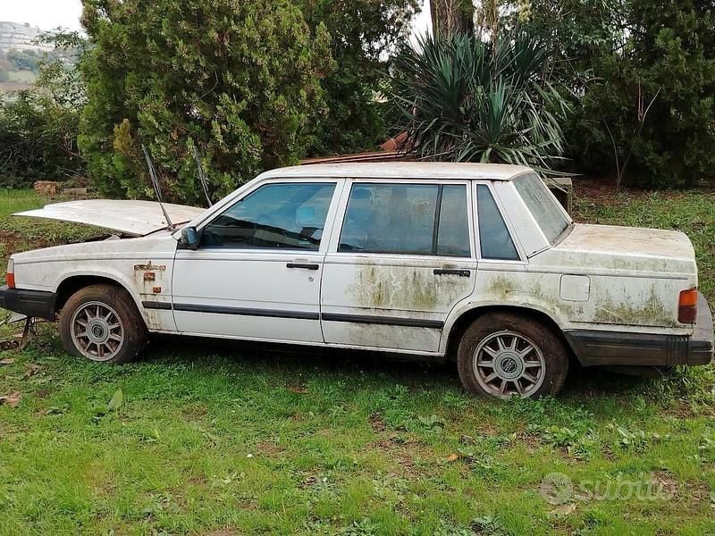 Usata Volvo 740 82 CV (60 kW) 1988 Berlina