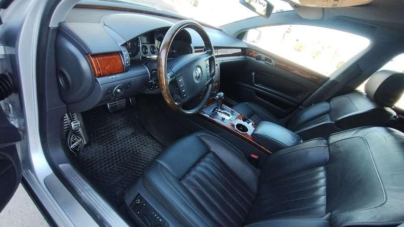 Usata VW Phaeton 224 CV (164 kW) 2005 Berlina