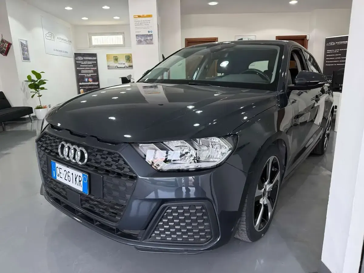 Usata Audi A1 Sportback Ambiente 110 CV (80 kW) 2021 Grigio Utilitaria