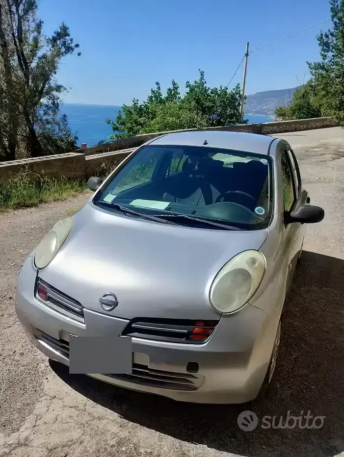 Second-hand Nissan Micra 80 CP (58 kW) 2004 Gri Hatchback