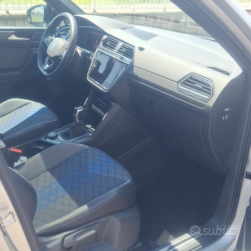 Usata VW Tiguan R 320 CV (235 kW) 2022 Grigio SUV