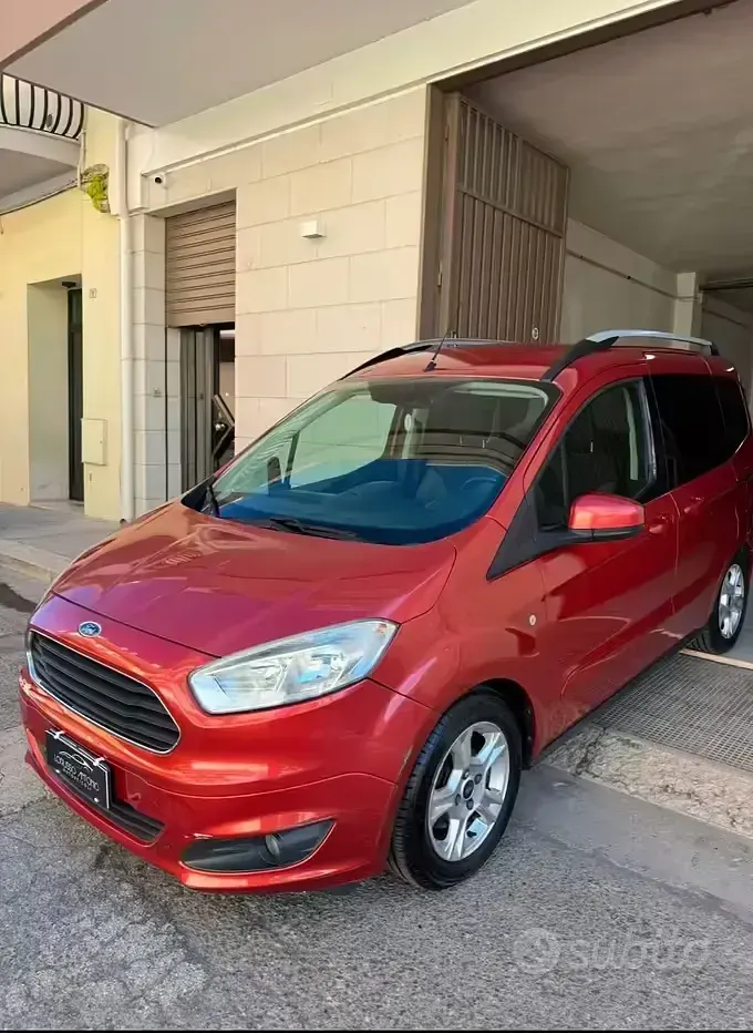 Usata Ford Transit Trend 76 CV (55 kW) 2014 Arancione Furgone