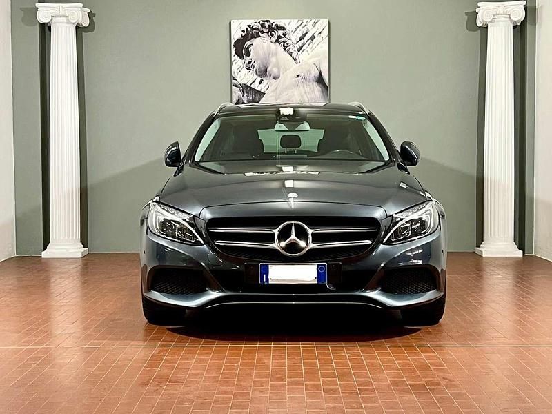 Usata Mercedes C220 170 CV (125 kW) 2016 Grigio Station wagon