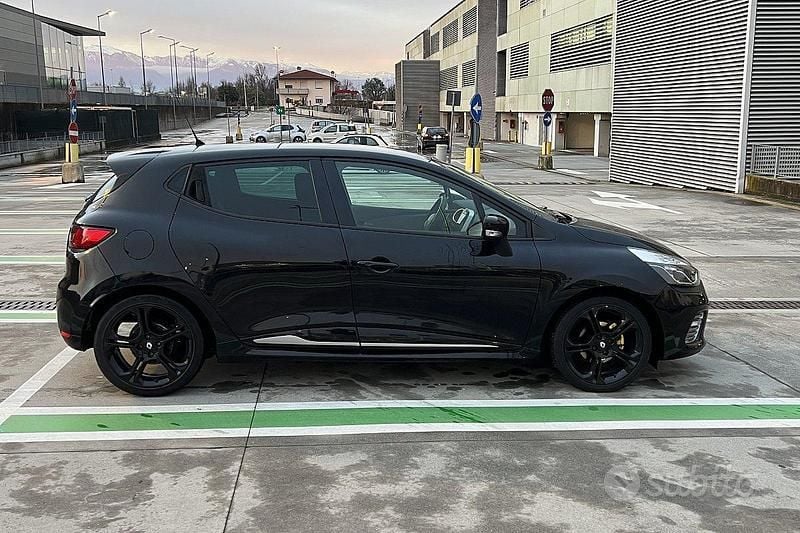 Usata Renault Clio IV GT 120 CV (88 kW) 2016 Nero Utilitaria