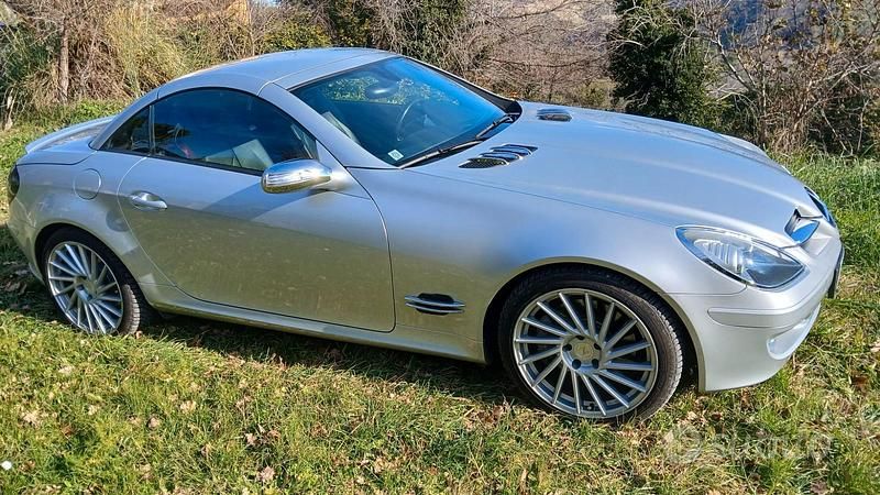 Usata Mercedes SLK200 163 CV (119 kW) 2007 Grigio Cabrio