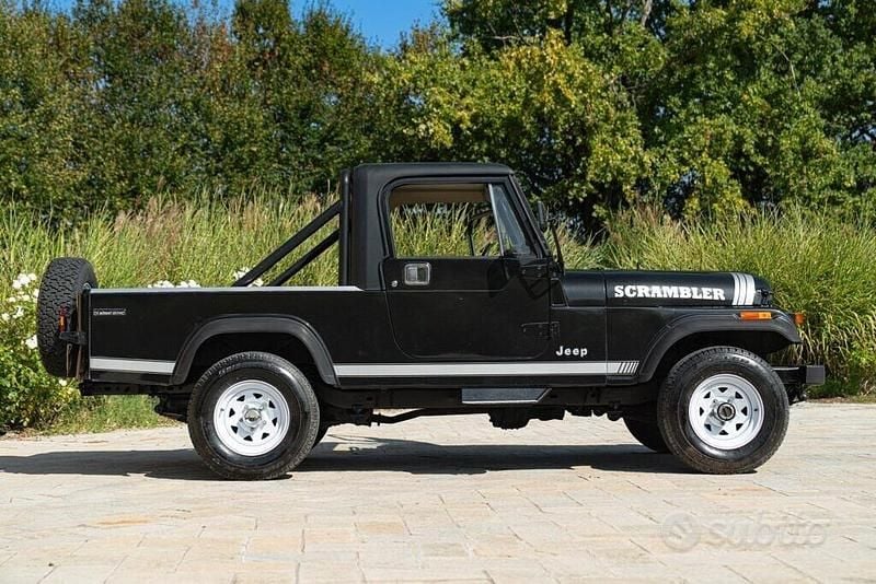 Usata Jeep CJ 73 CV (53 kW) 1984 Nero SUV