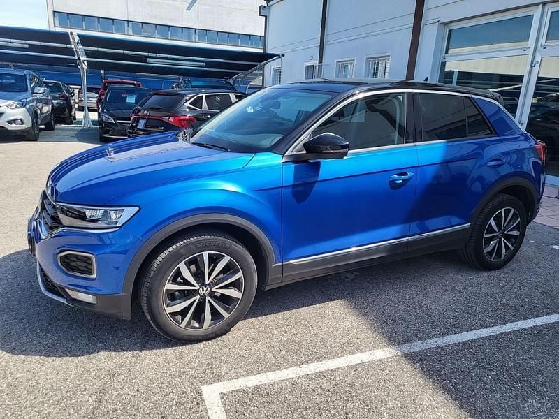 Usata VW T-Roc Style 110 CV (80 kW) 2021 Blu SUV