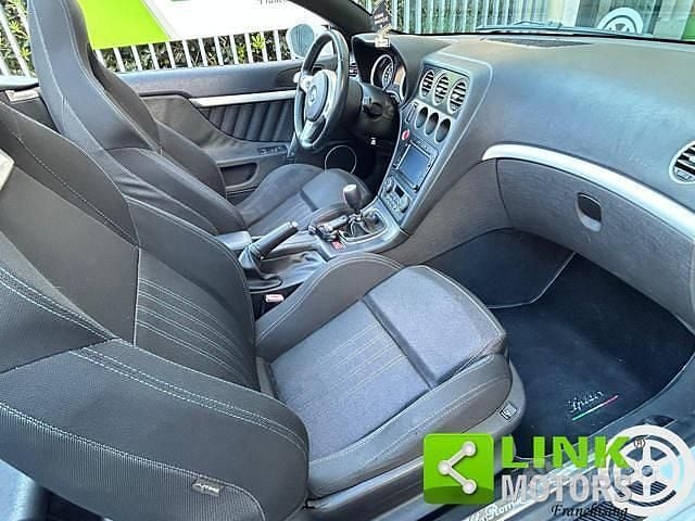 Usata Alfa Romeo Spider 209 CV (153 kW) 2009 Bianco Cabrio