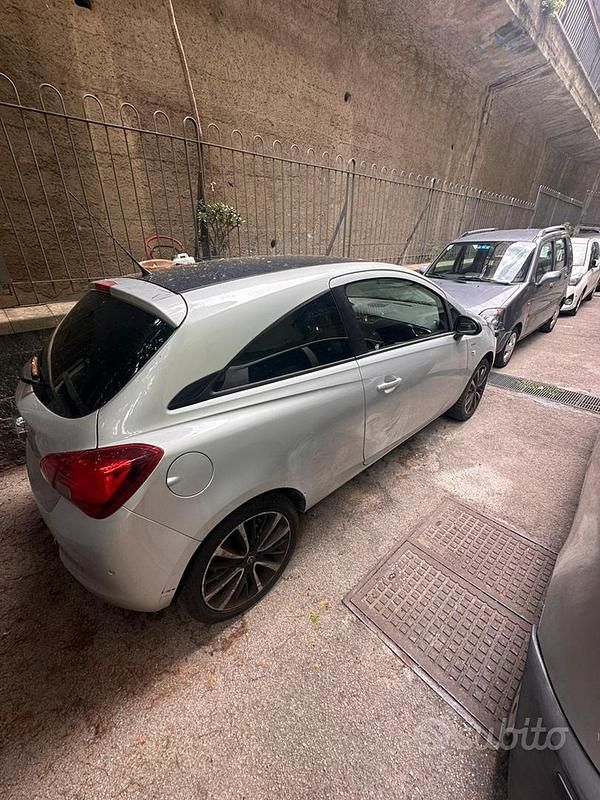 Usata Opel Corsa 69 CV (50 kW) 2015 Grigio Berlina